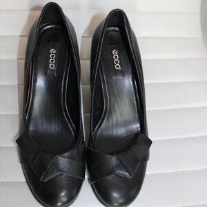 Ecco black leather heels 2.5" ladies   shoes trim leather décor  size 38 /7.5